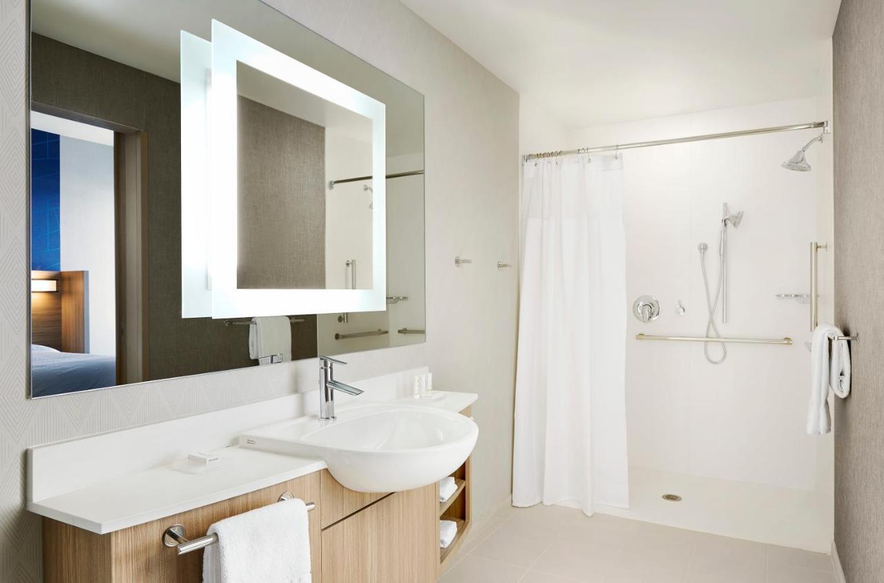 Springhill Suites By Marriott Springfield North Εξωτερικό φωτογραφία